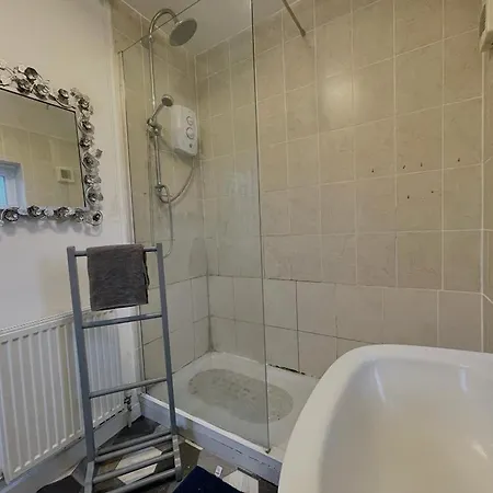 In * Leeds (West Yorkshire)